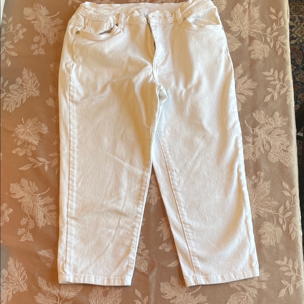 VENUS White Denim Capri Jeans